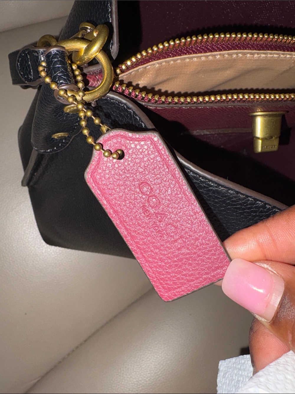 Coach Black Leather Women’s Crossbody Bag with Gold Hardware - Picture 3 of 4